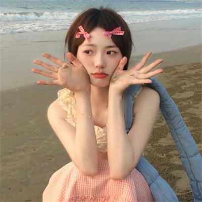 背带短裤丧尸来袭